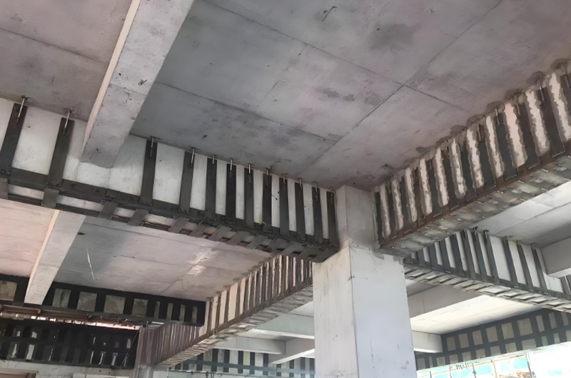 建筑結構整體性能下降加固